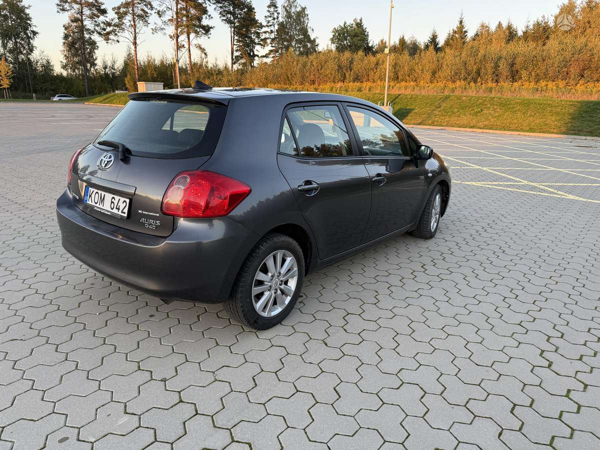 Toyota Auris, 2.0 l., Хэтчбек