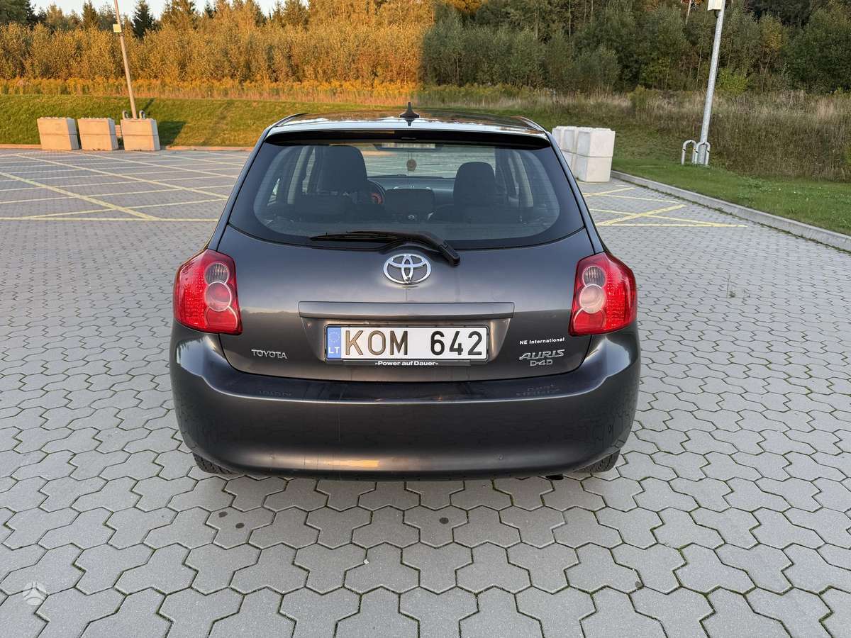 Toyota Auris, 2.0 l., hatchback