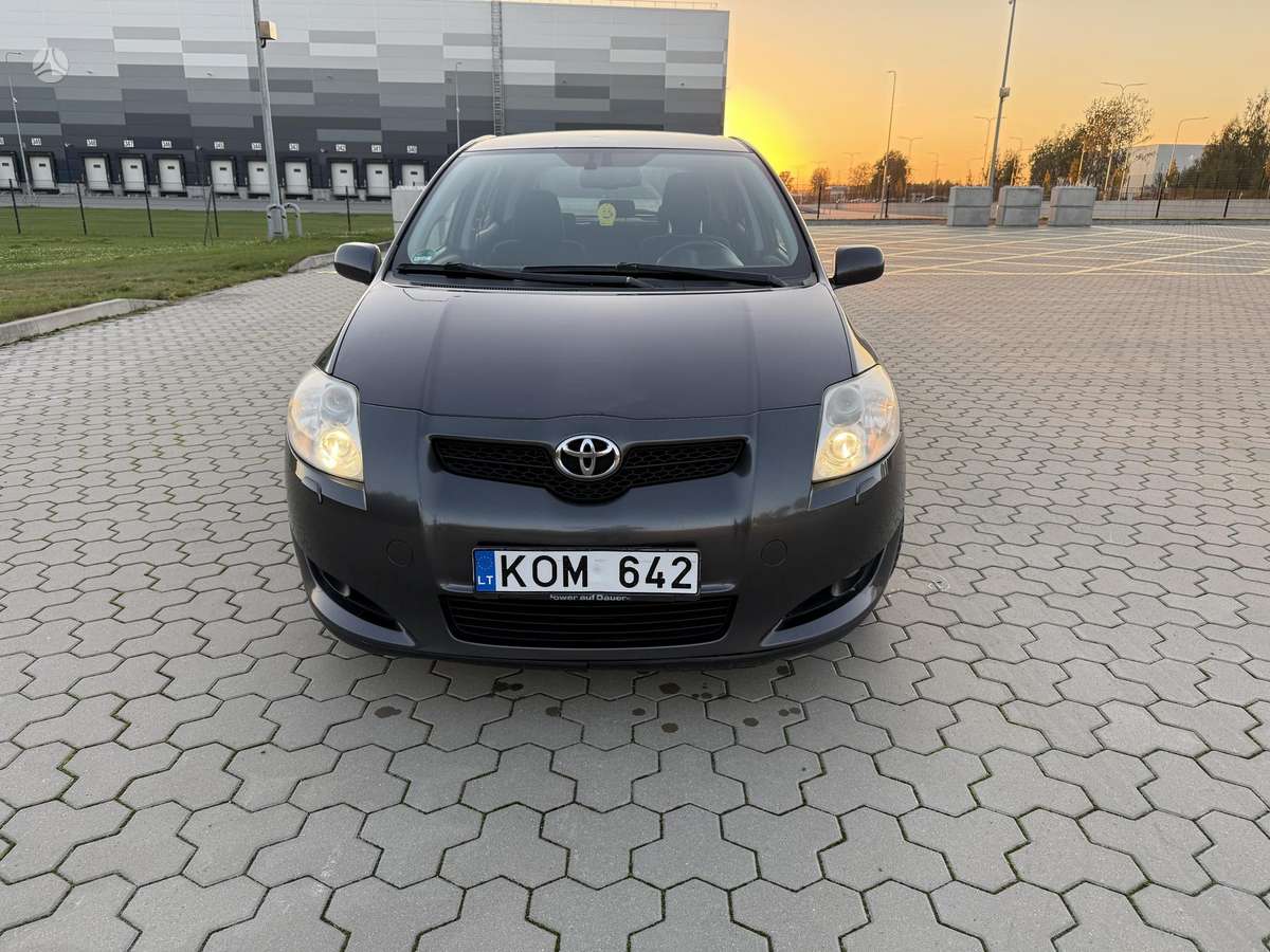 Toyota Auris, 2.0 l., Хэтчбек