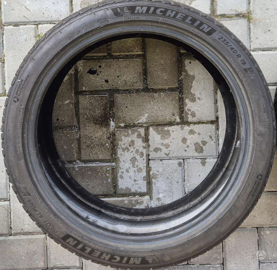 Michelin PILOT ALPIN 5, winter 235/40 R19