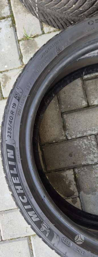 Michelin PILOT ALPIN 5, winter 235/40 R19