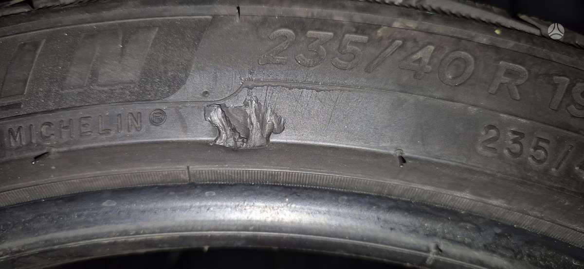 Michelin PILOT ALPIN 5, winter 235/40 R19