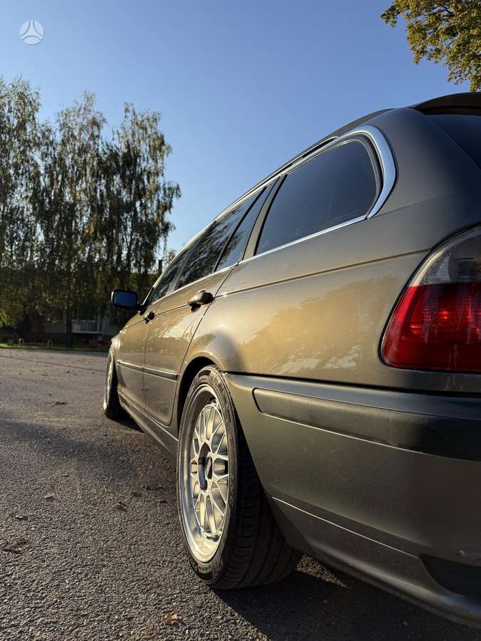 BMW 330, 3.0 l., wagon