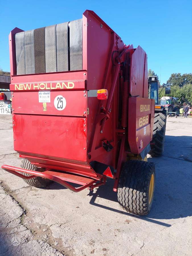 New Holland BR 658, balers