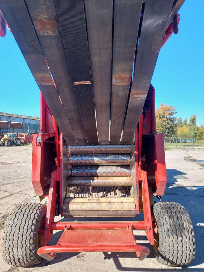 New Holland BR 658, balers