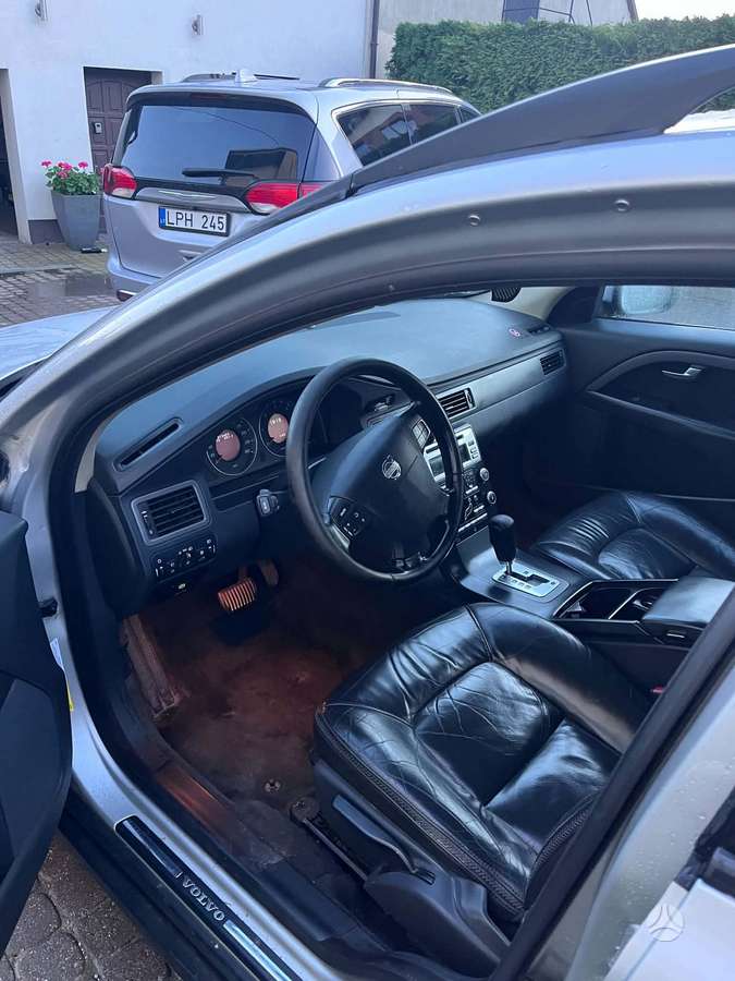 Volvo XC70, 2.4 l., Универсал