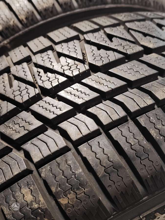 Kumho, žieminės 235/65 R17