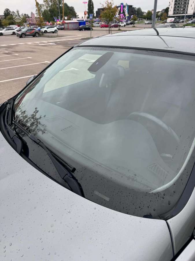 BMW 318, 2.0 l., Седан