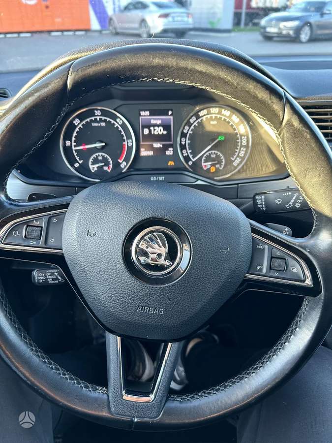 Skoda Superb, 2.0 l., universalas