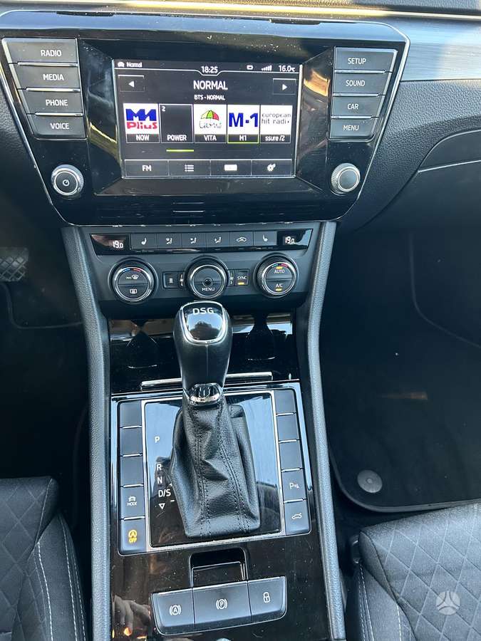 Skoda Superb, 2.0 l., wagon