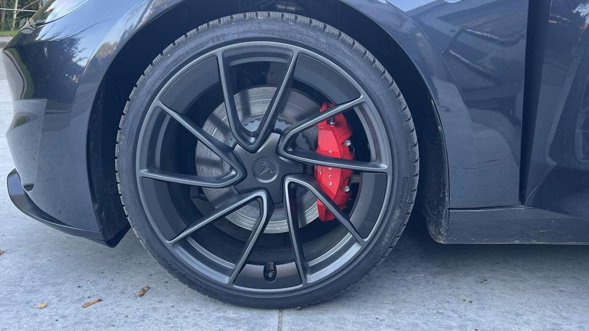 Tesla Model 3, 72 кВт·ч, Хэтчбек