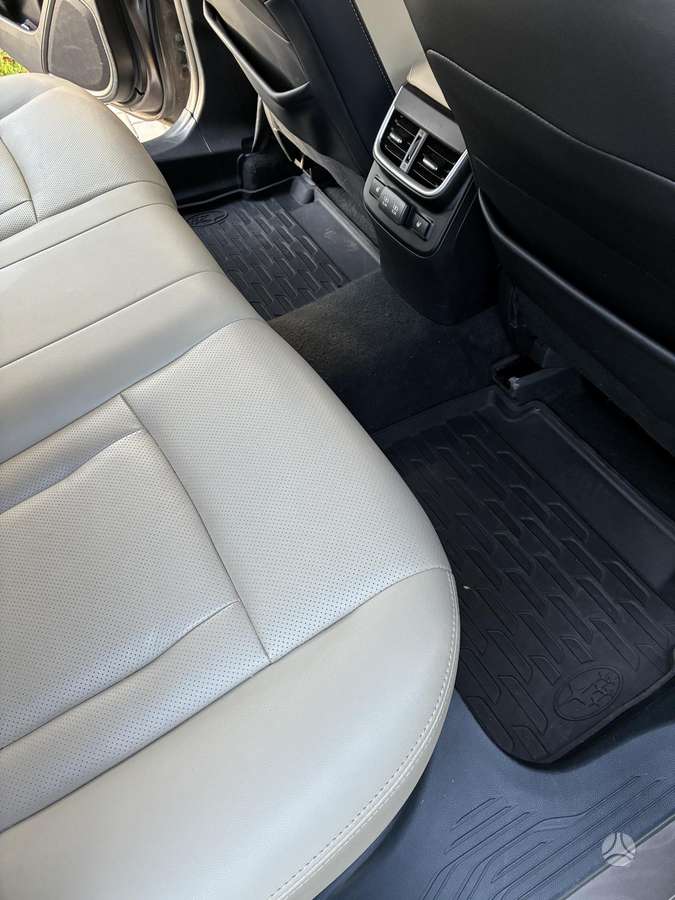 Subaru Legacy, 2.5 l., Седан
