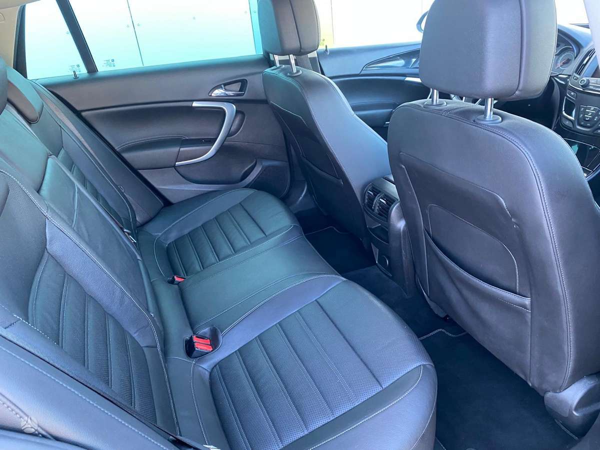 Opel Insignia, 2.0 l., Универсал