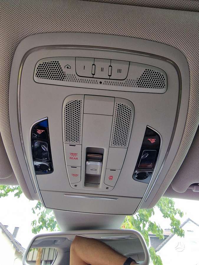 Audi A8, 3.0 l., Седан
