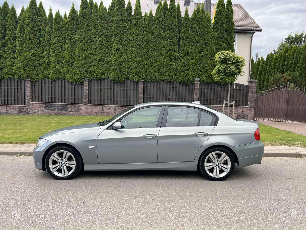 BMW 320, 2.0 l., Седан