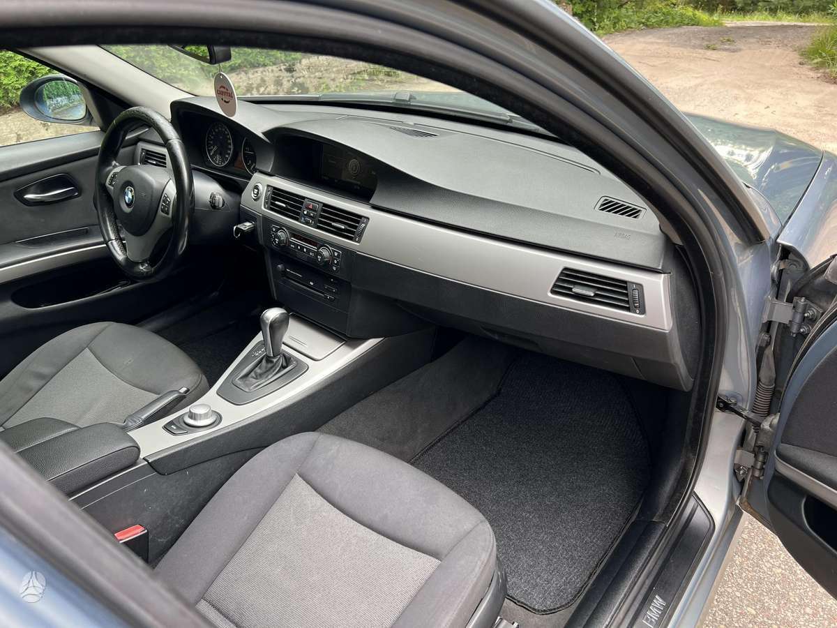 BMW 320, 2.0 l., Седан