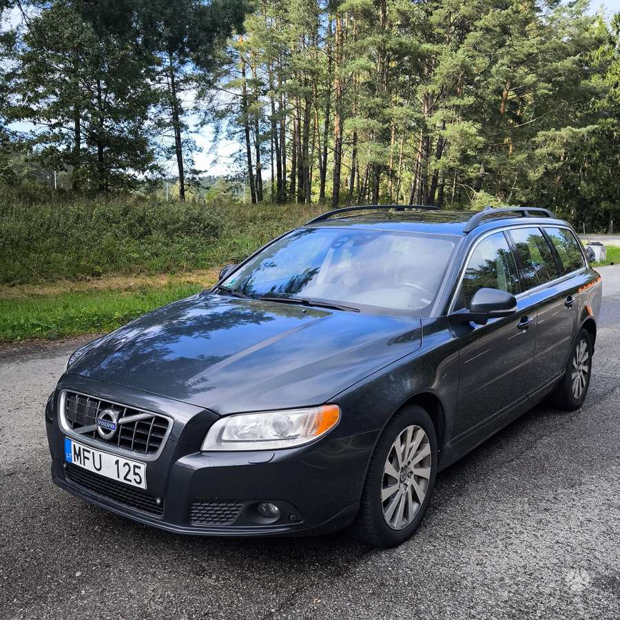 Volvo V70, 2.0 l., Универсал