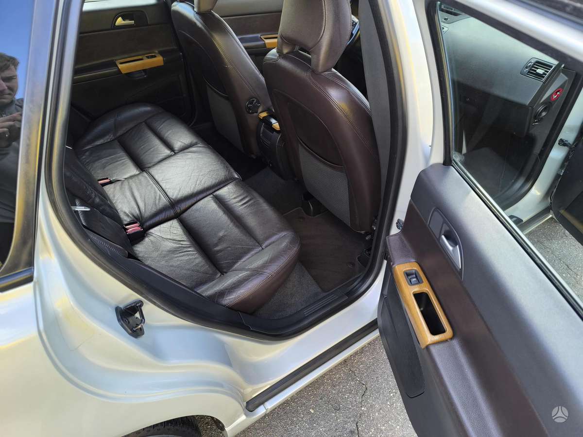 Volvo V50, 2.0 l., Универсал