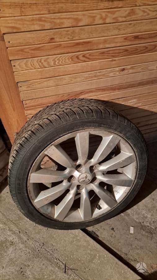 Zmax, universalios 215/45 R18