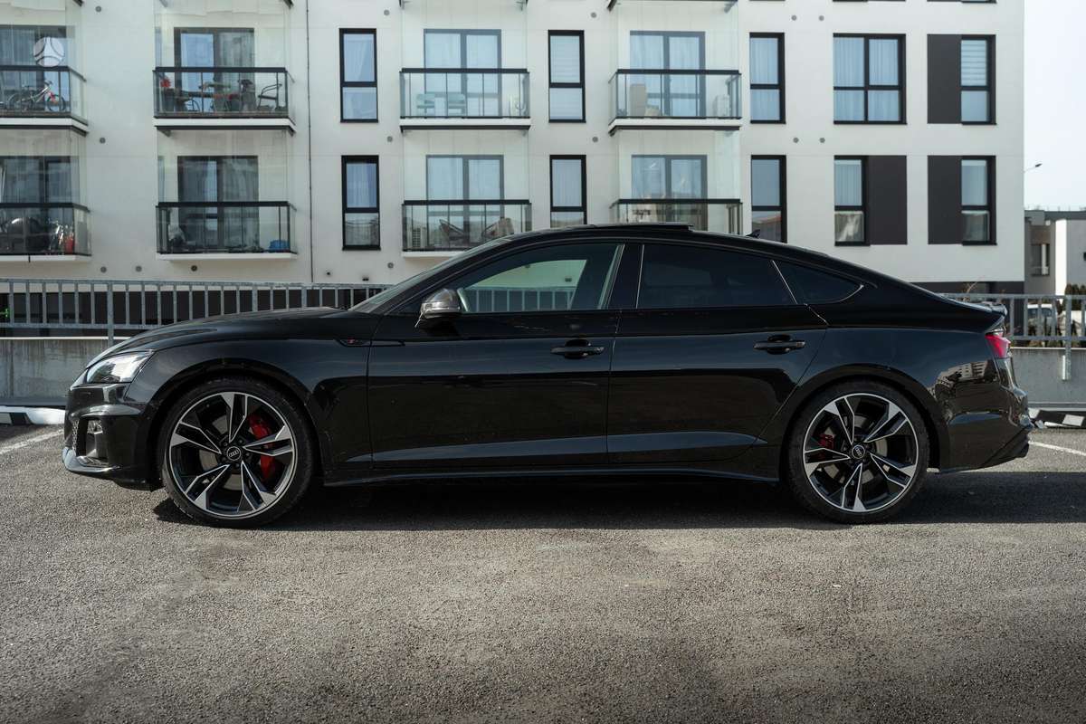 Audi S5, 3.0 l., Седан