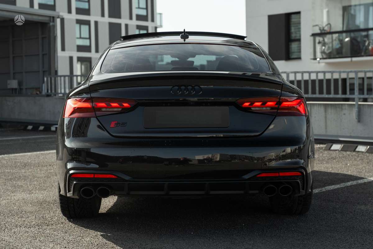 Audi S5, 3.0 l., Седан
