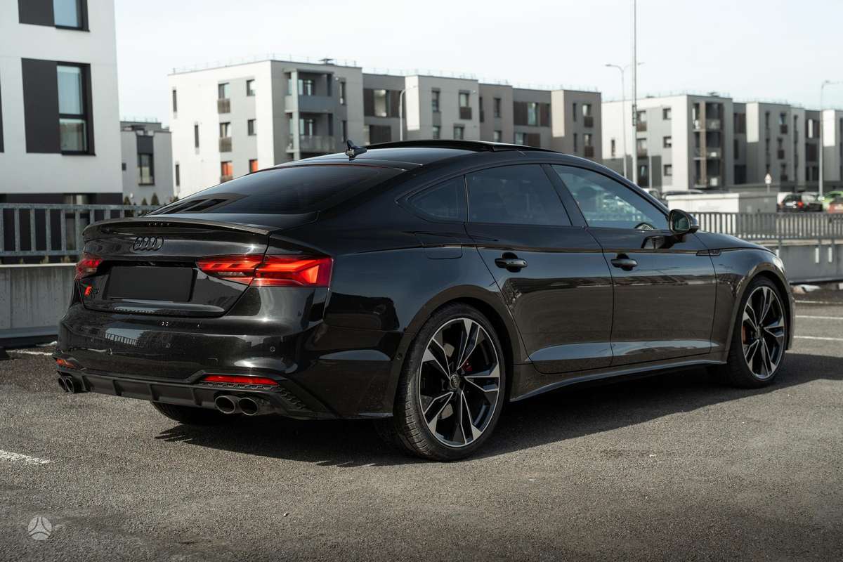 Audi S5, 3.0 l., Седан