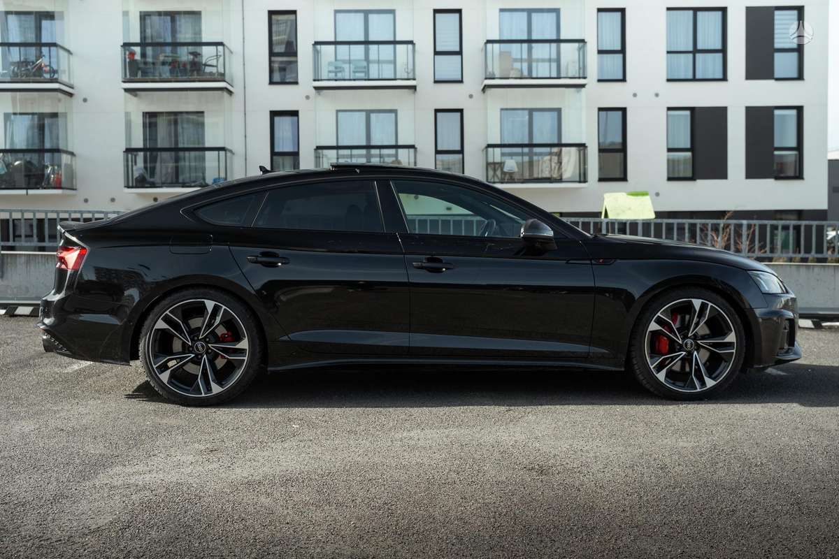 Audi S5, 3.0 l., Седан