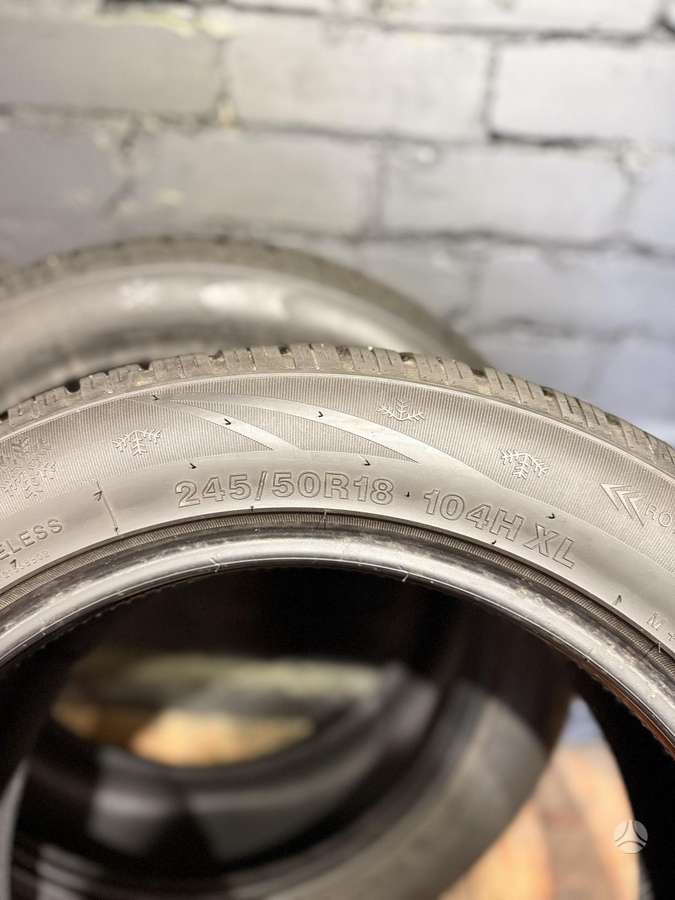 Zmax Winterhawke 1, winter 245/50 R18