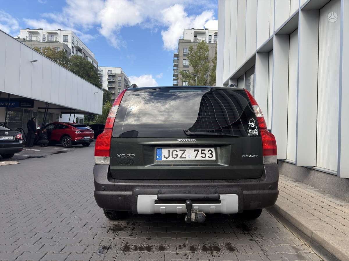 Volvo XC70, 2.4 l., wagon