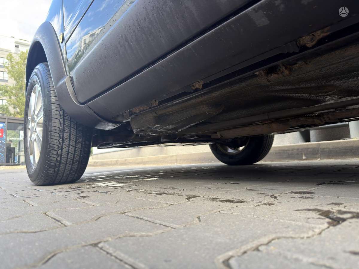 Volvo XC70, 2.4 l., wagon