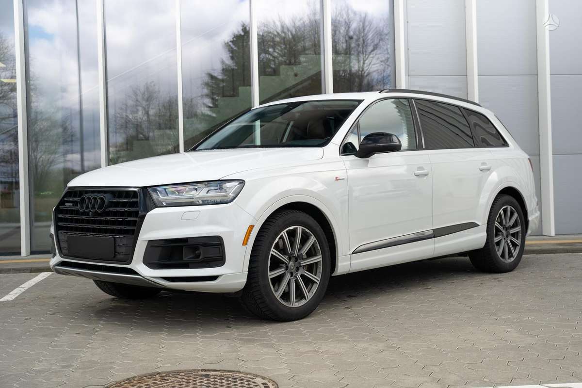 Audi Q7, 3.0 l., off-road / crossover