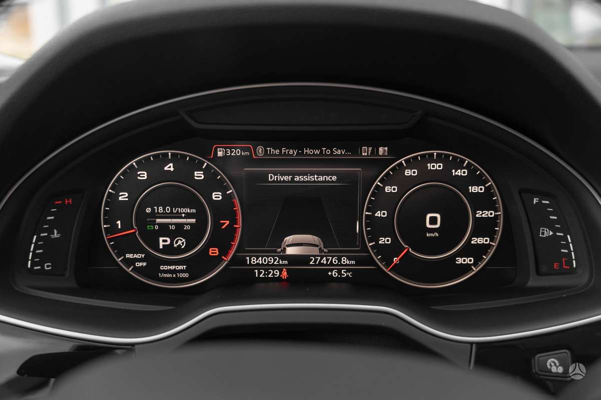 Audi Q7, 3.0 l., off-road / crossover