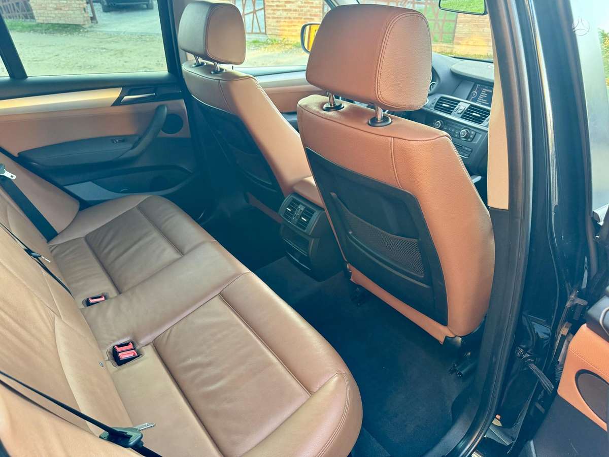 BMW X3, 2.0 l., off-road / crossover
