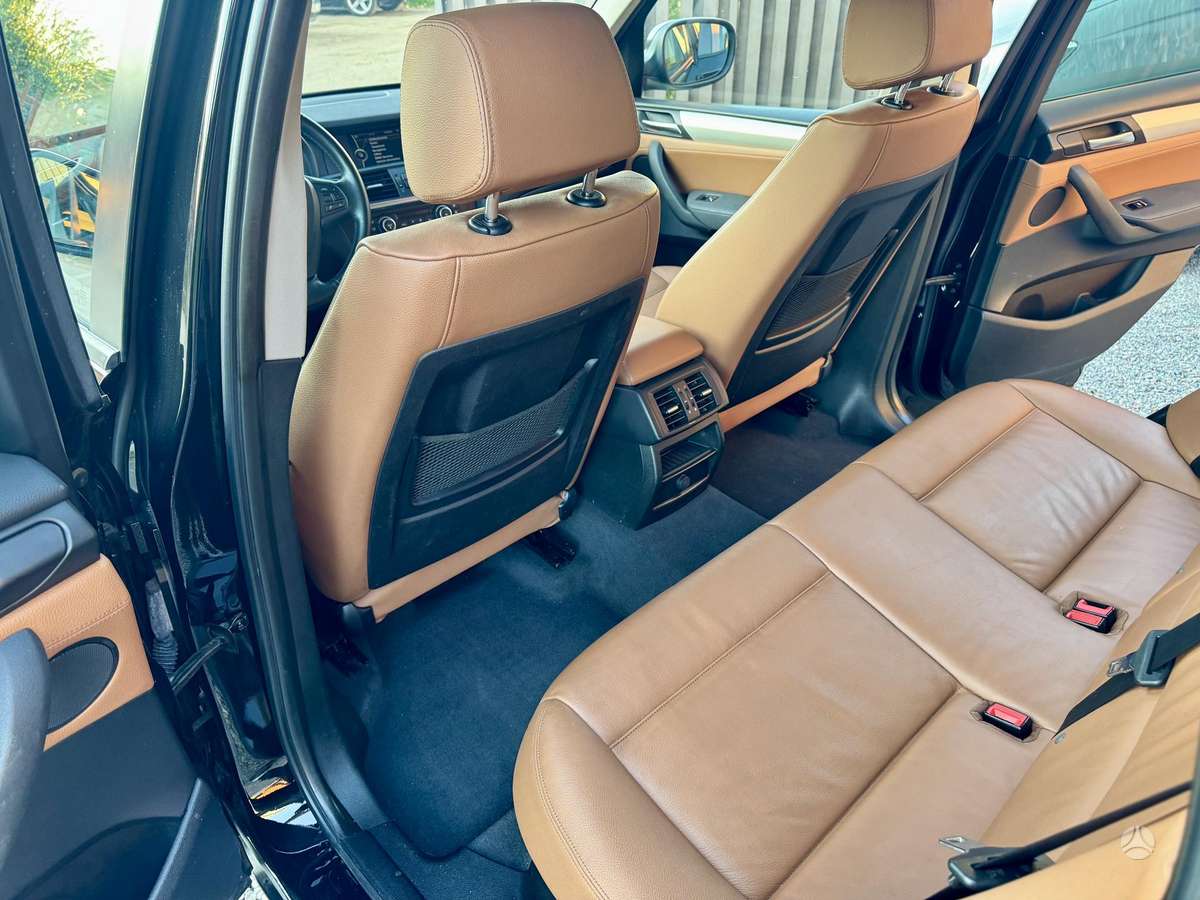 BMW X3, 2.0 l., off-road / crossover