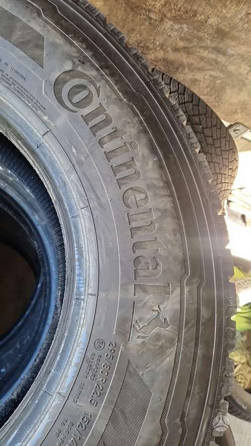Continental, žieminės 295/80 R22.5