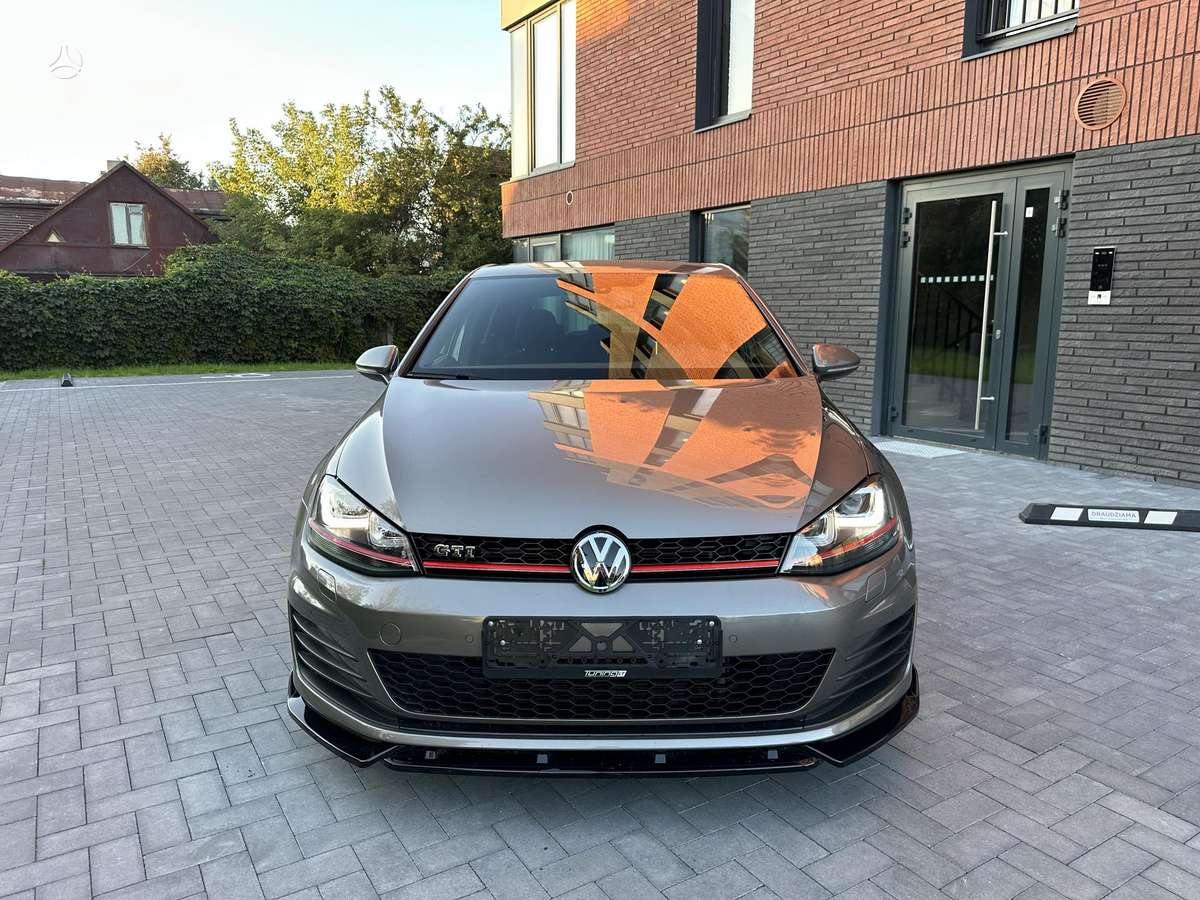 Volkswagen Golf, 2.0 l., hatchback