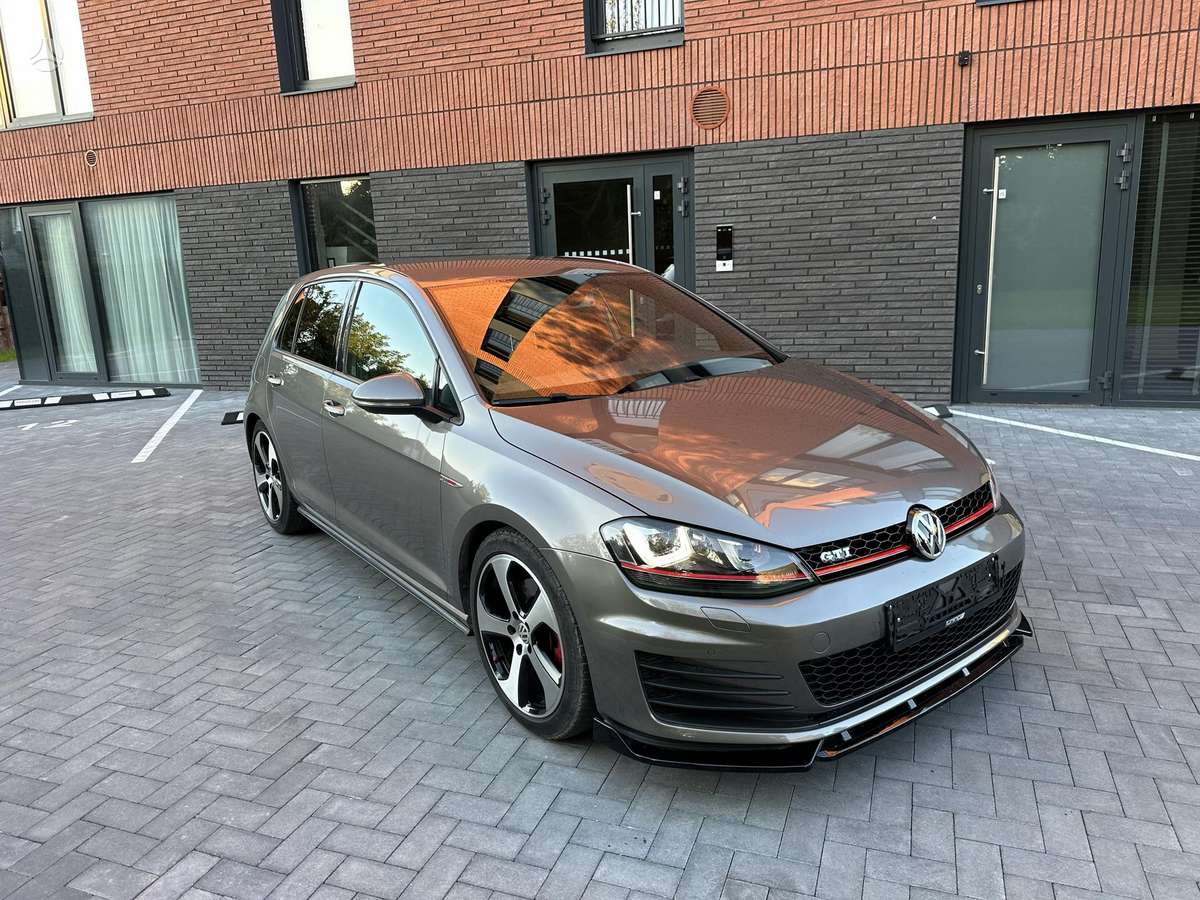 Volkswagen Golf, 2.0 l., hatchback