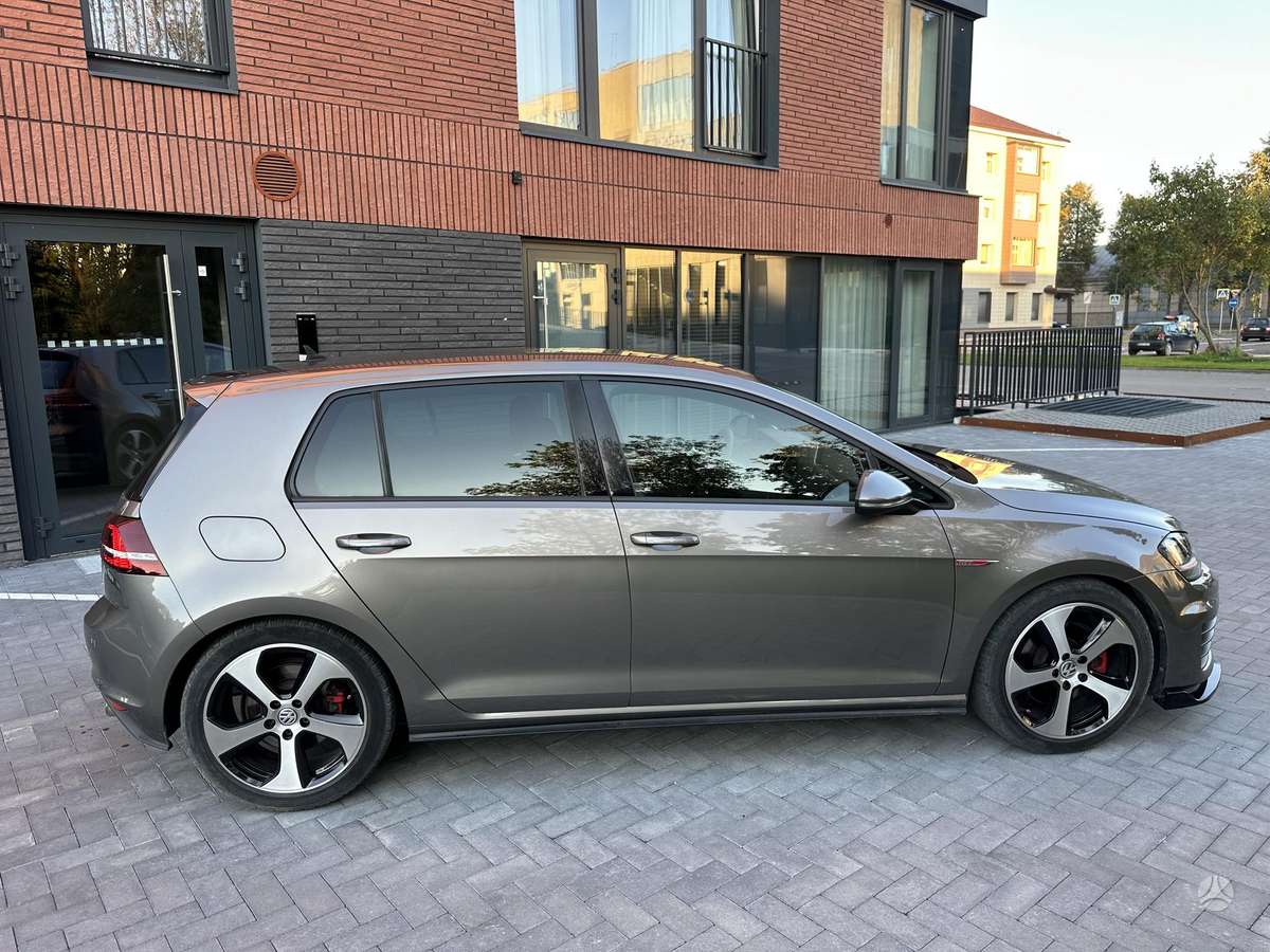 Volkswagen Golf, 2.0 l., hatchback