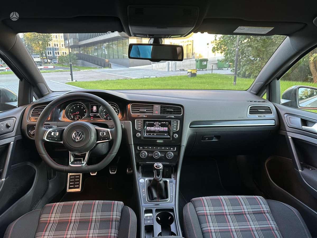Volkswagen Golf, 2.0 l., hatchback