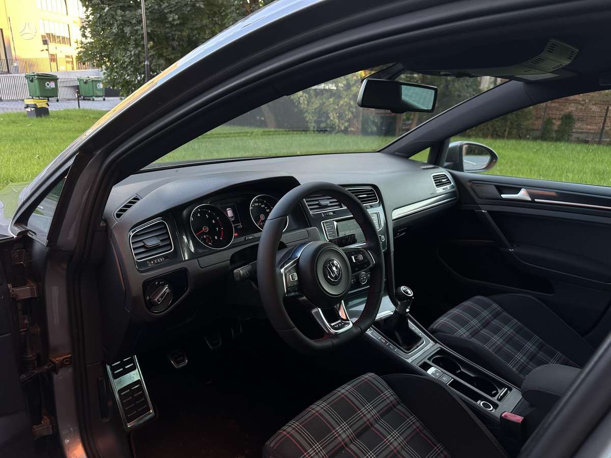 Volkswagen Golf, 2.0 l., hatchback