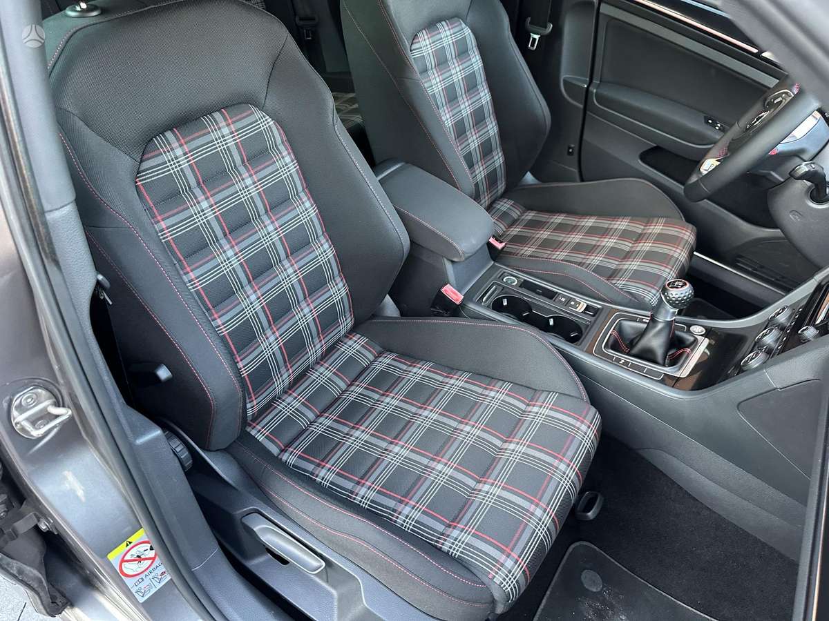 Volkswagen Golf, 2.0 l., hatchback