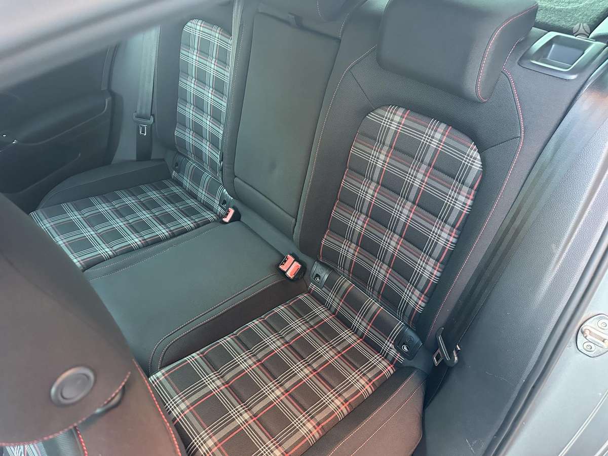 Volkswagen Golf, 2.0 l., hatchback