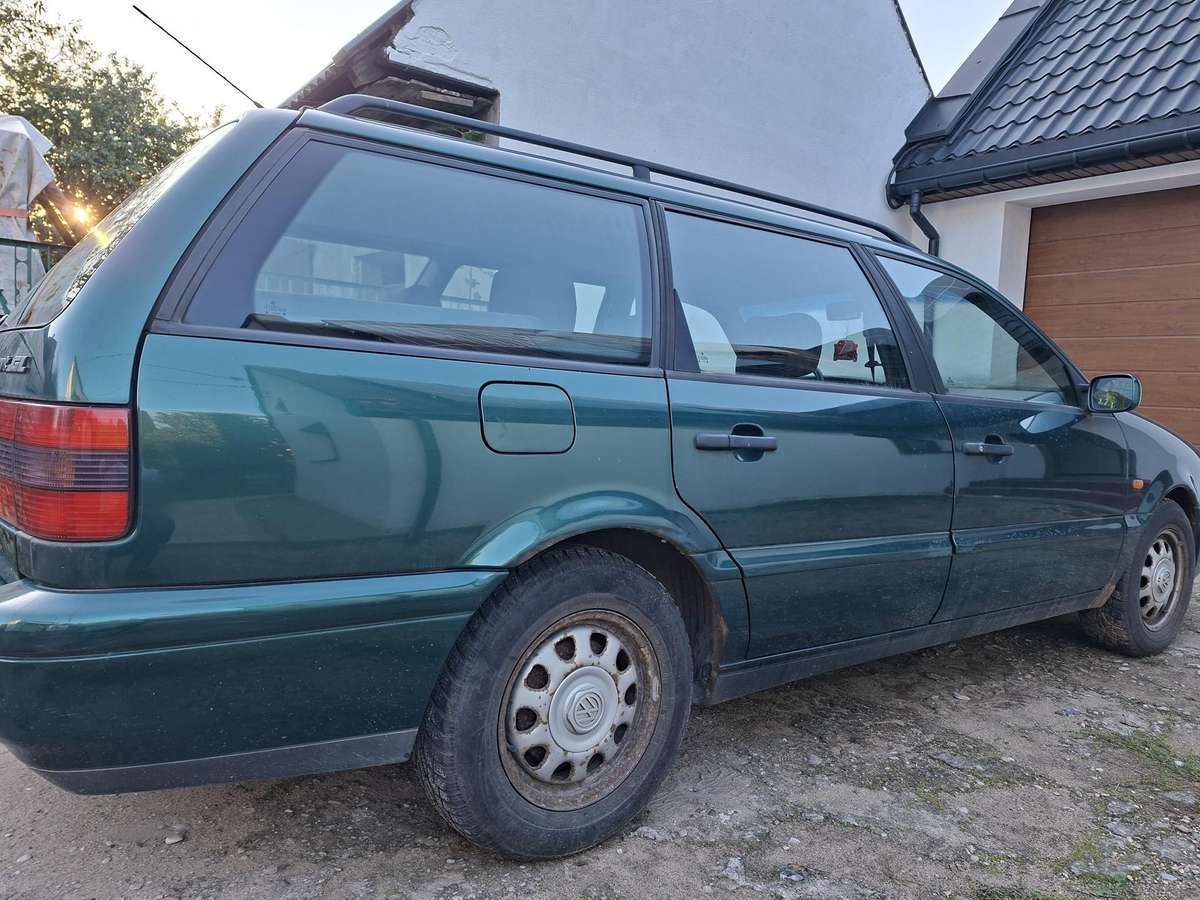 Volkswagen Passat, 1.6 l., Универсал