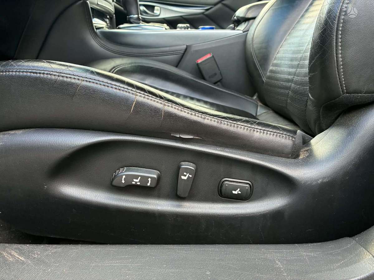 Infiniti M30, 3.0 l., Седан