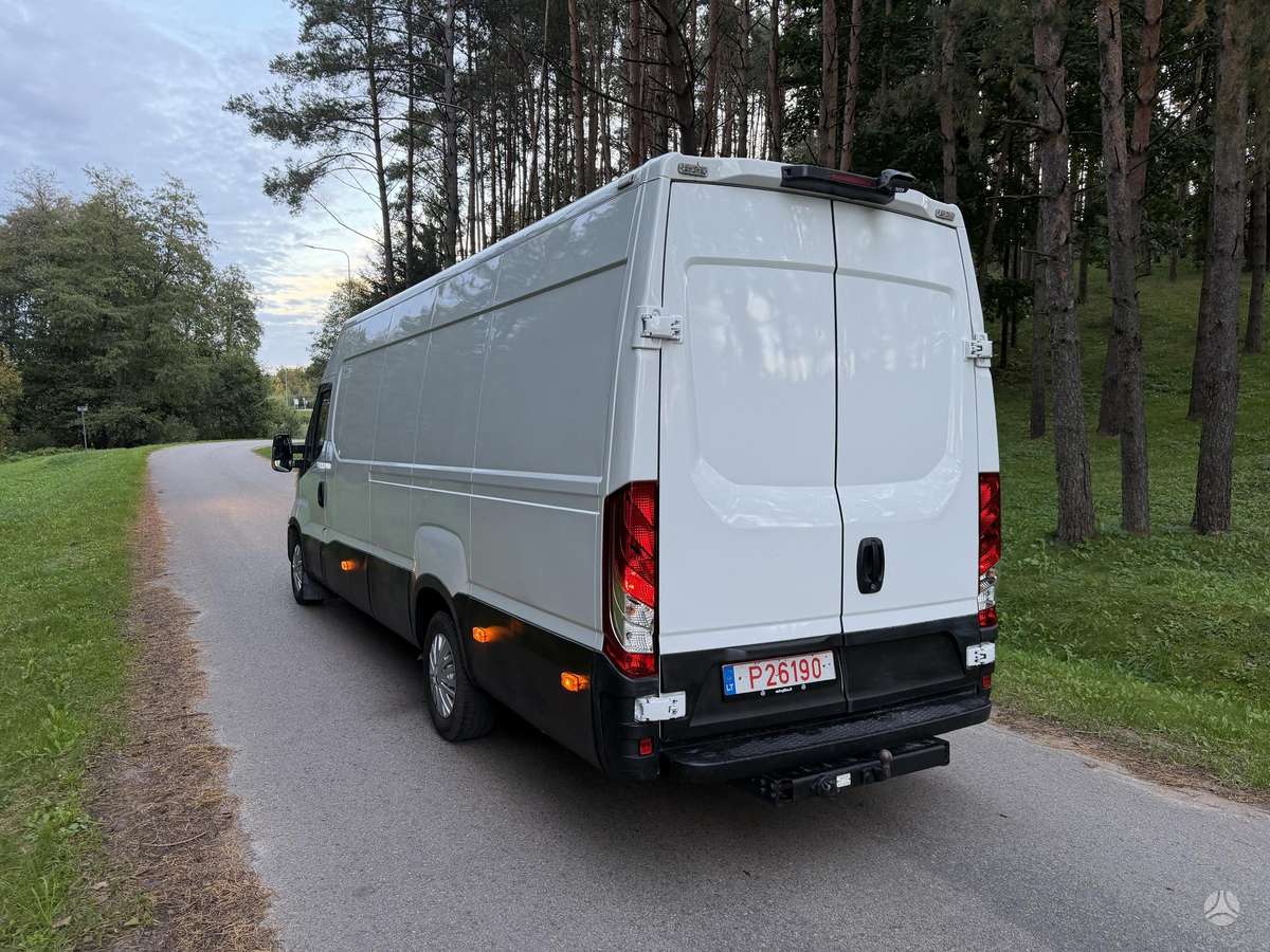Iveco Daily, 2.3 l., cargo van
