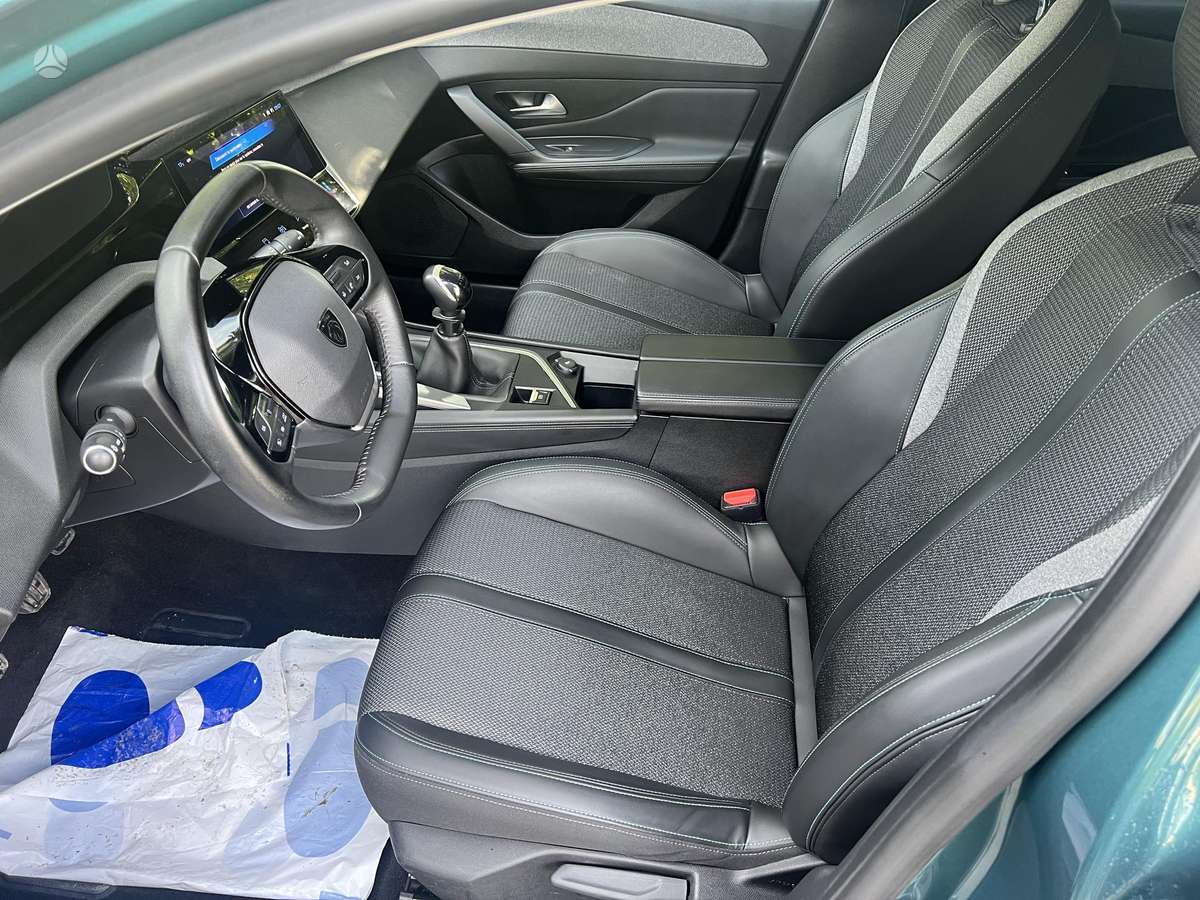 Peugeot 308, 1.2 l., Универсал