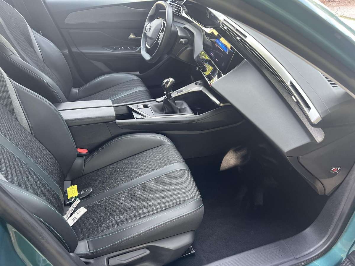 Peugeot 308, 1.2 l., Универсал