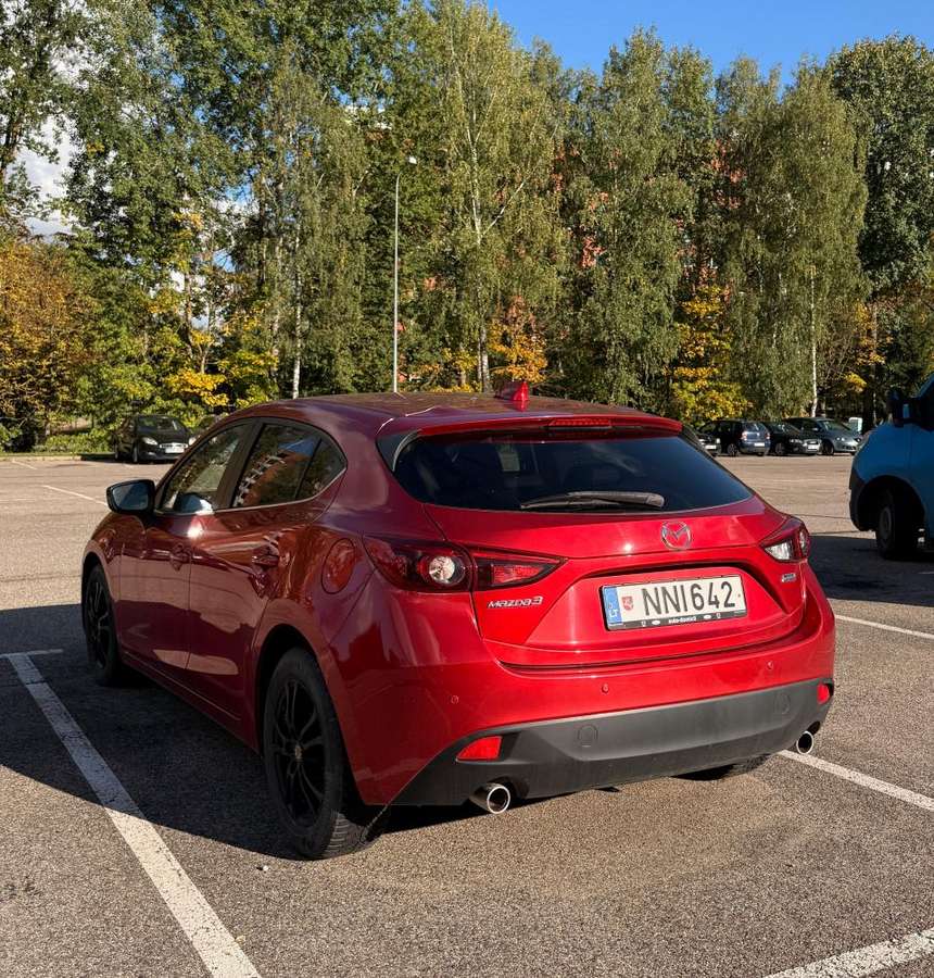 Mazda 3, 2.2 l., Хэтчбек