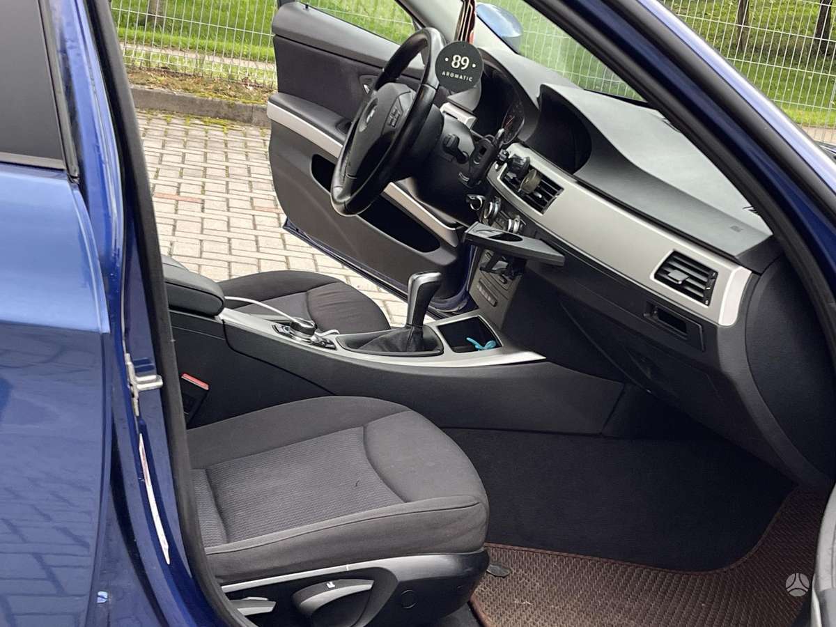 BMW 320, 2.0 l., Седан