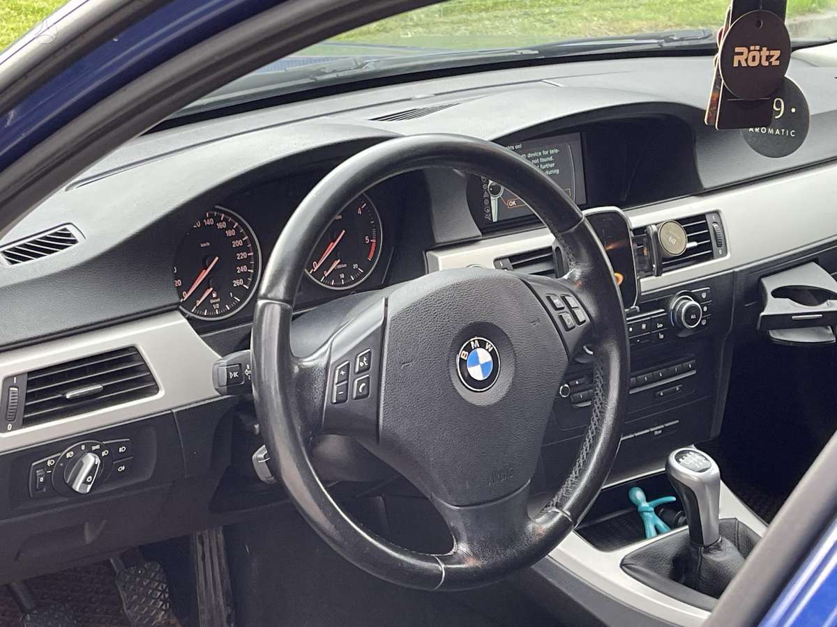 BMW 320, 2.0 l., Седан